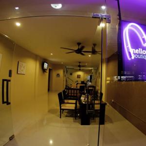 отель Mellow Space Boutique Rooms