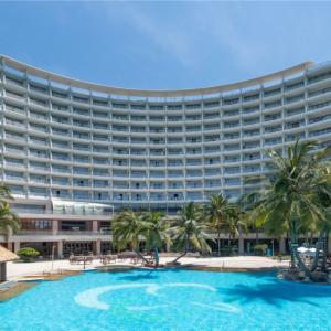 отель Grand Soluxe Hotel & Resort