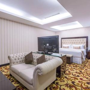 отель Wyndham Surabaya City Centre