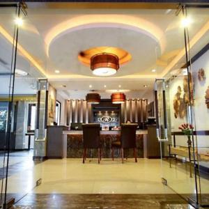 отель Romena Grand Hotel