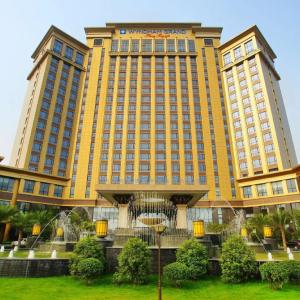 отель Wyndham Grand Plaza Royale Palace Chengdu
