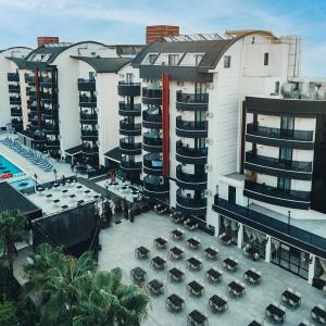 отель Grand Uysal Beach Hotel