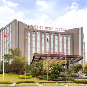 отель Crowne Plaza Chengdu West by IHG