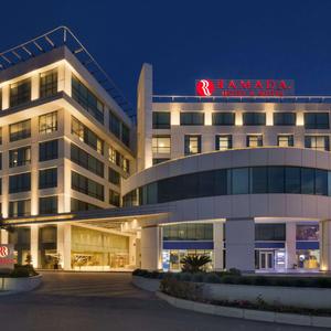 отель Ramada Hotel & Suites by Wyndham Izmir Kemalpasa