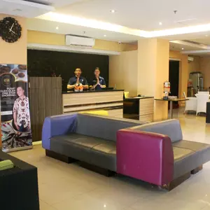отель Top Malioboro Hotel
