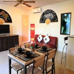 отель Coconut Grove Boutique Hotel