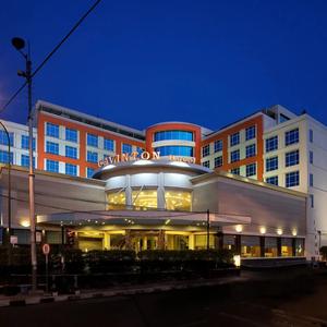 отель Cavinton Hotel Malioboro Yogyakarta by Tritama Hospitality