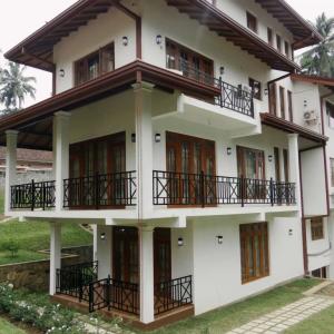 отель Dilray Villa