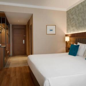 отель Ramada Encore by Wyndham Konya Karatay