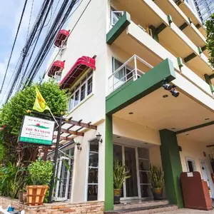 отель The Sunrise Residence