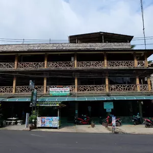 отель Koh Chang Hut Hotel