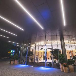 отель Holiday Inn Express Shanghai Songjiang Fangta by IHG
