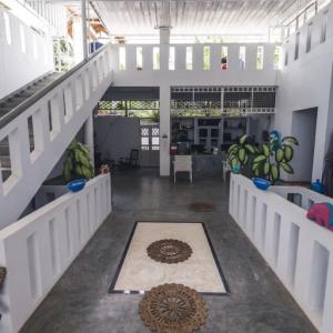 отель Nirvana Beach Boutique Hotel