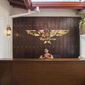 отель Eagle Regency Boutique Hotel