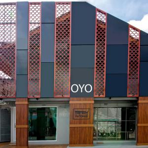 отель The Way Patong Hotel