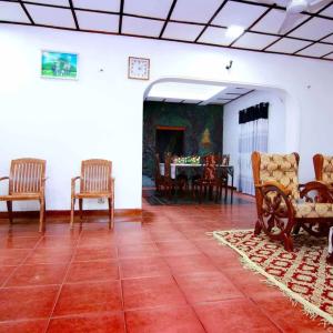 отель Hotel Dunhinda