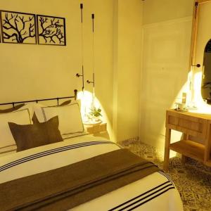 отель Dark Station Boutique Hotel
