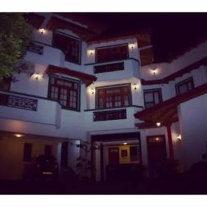 отель Hotel Mandakini