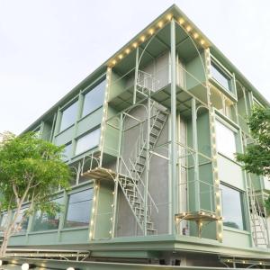 отель Samsen Street Hotel