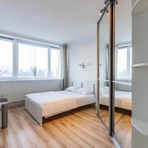 отель Artek Apartments