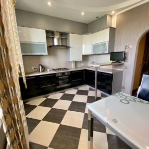 отель U Korolevskiy Vorot Apartments