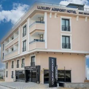 отель Luxury Airport Hotel by Zazzoni
