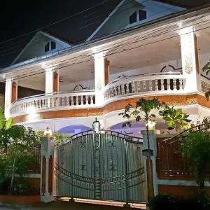 отель JOOPLAND Luxury Pool Villa Pattaya Walking Street 6 Bedrooms