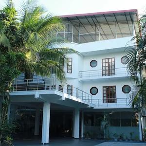 отель Ananthi Hotels