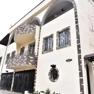 отель Hotel La Casa Yerevan
