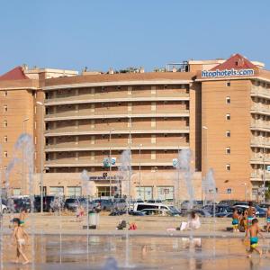 отель H-TOP Royal Sun Suites