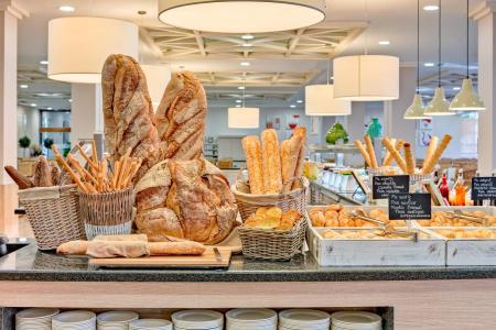 H10 Mediterranean Village