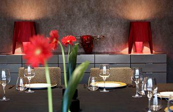 Отель H10 Roma Citta в Рим - Италия