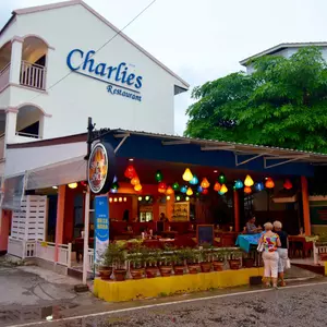отель Sugar Inn Phuket Guest house