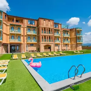 отель Burki Castle & Cellar Hotel
