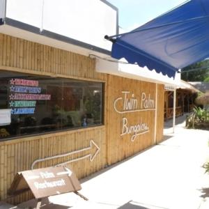 отель Phi Phi Twin Palms Bungalows