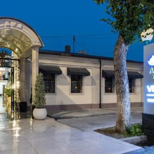 отель Aqua Hotel