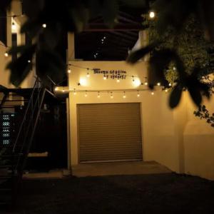 отель Snooze Station by Sydney Galle