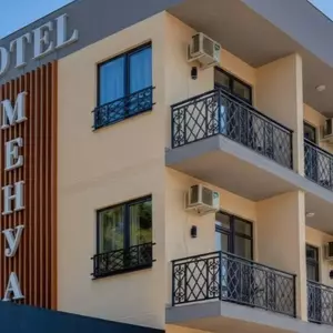 отель Menua Hotel