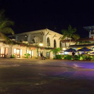 отель Slipway Hotel