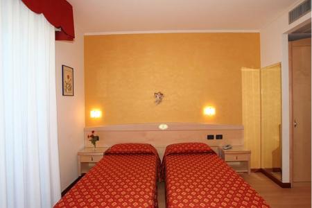 Отель Helios в Лидо ди Езоло - Италия