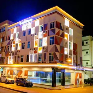 отель Walk In Hotel
