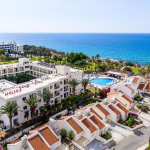 отель Helios Bay Hotel