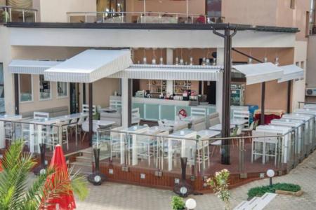 Hermes Club Hotel & Apartments