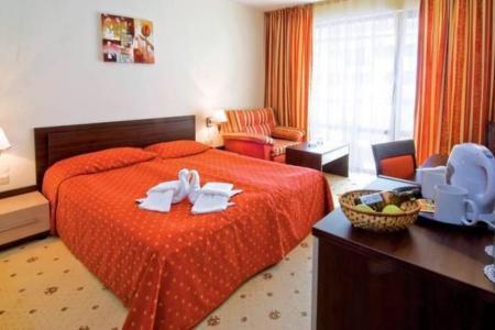 Hermes Club Hotel & Apartments