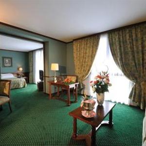 отель Leonardo Hotel Milan City Center