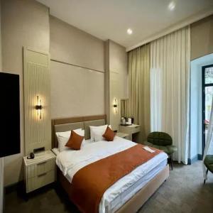 отель Nizami Central Park Hotel