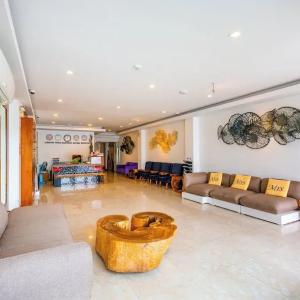 отель The cheetar Hotel