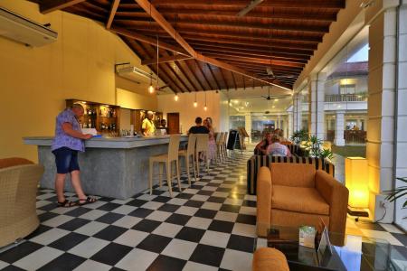 Отель Hibiscus Beach Hotel & Villas в Калутара - Шри-Ланка