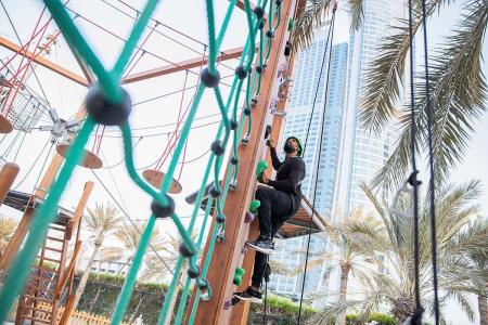 Отель Radisson Blu Hotel & Resort Abu Dhabi Corniche в Абу Даби  Аль Айн - ОАЭ