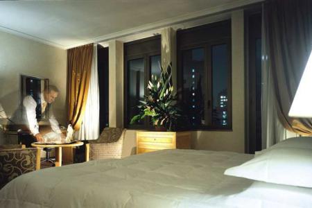 Отель Hotel Hilton Milan в Милан - Италия